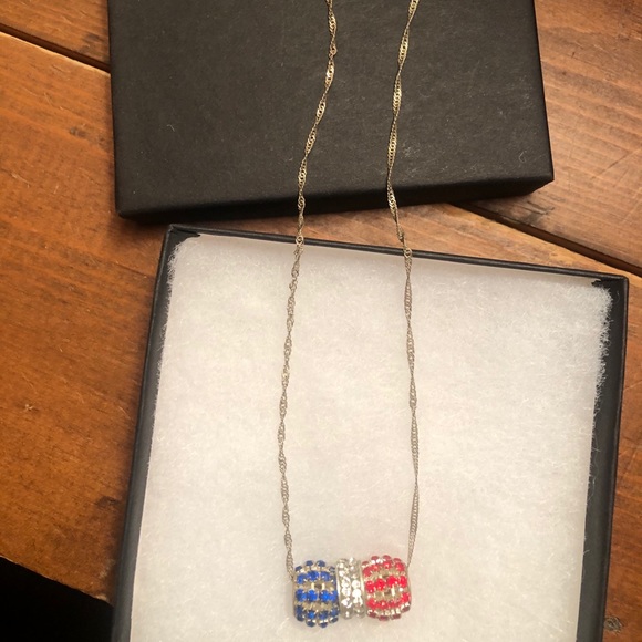 Necklace - Picture 1 of 1